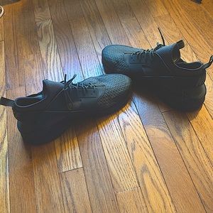 Nike Air Huarache Ultra Size 12